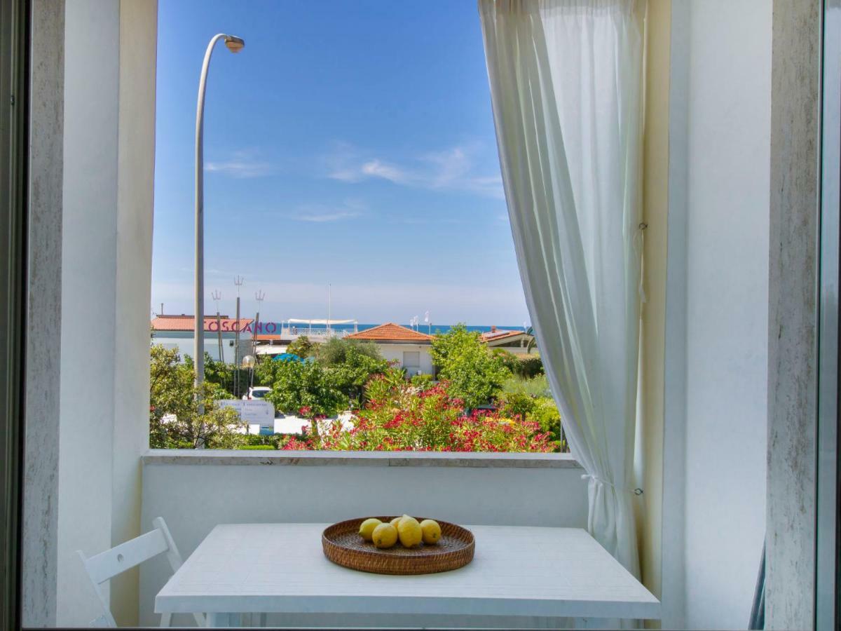 Apartment Sandra By Interhome Le Focette Zewnętrze zdjęcie